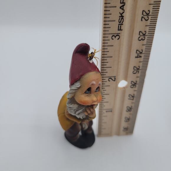 Mid-century Snowwhite 7 Dwarves Dwarf Bashful Christmas Ornament - Picture 2 of 4
